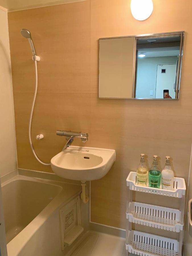 Nippombashi Art Hotel 602 Osaka Bagian luar foto