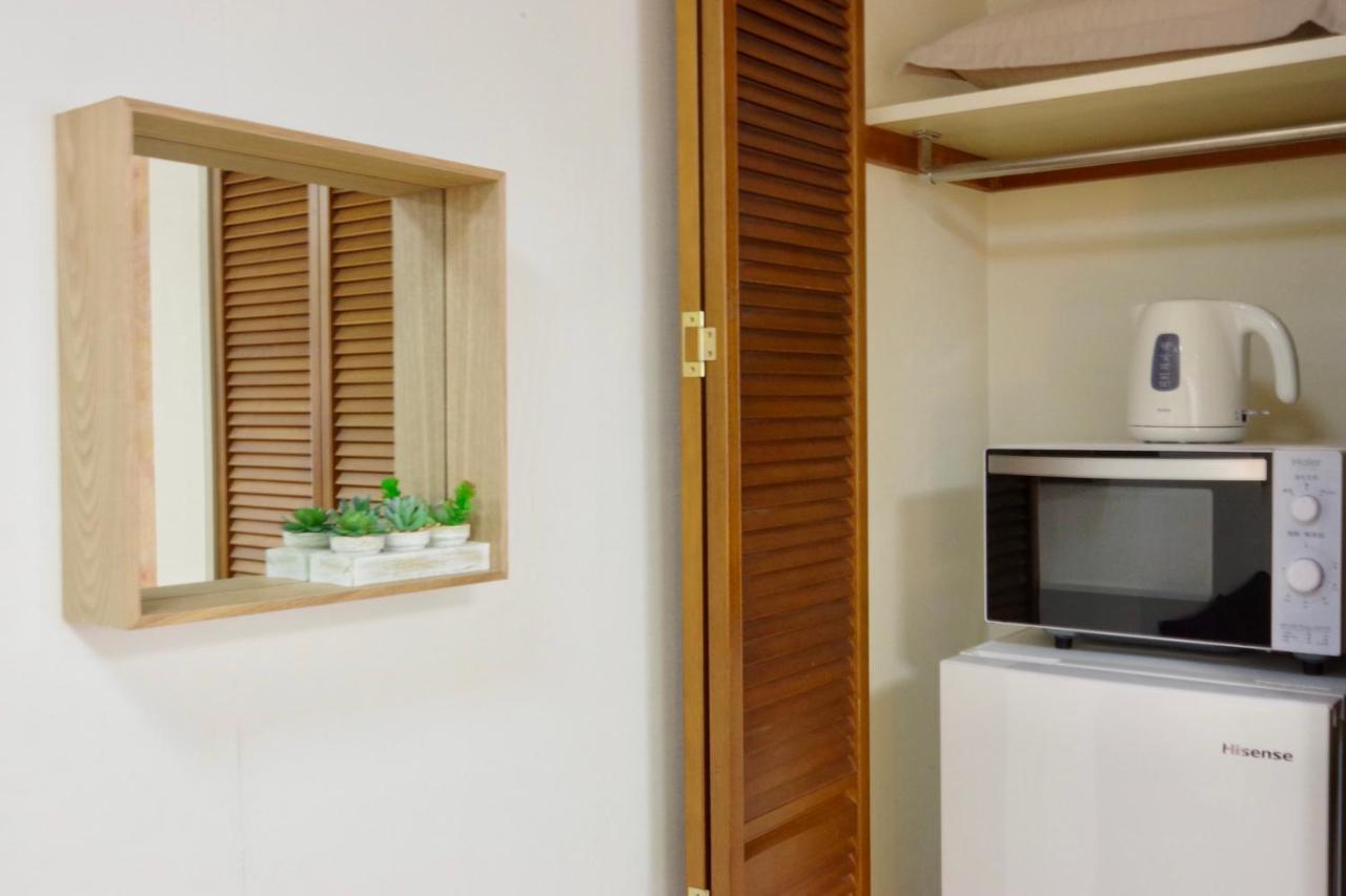 Nippombashi Art Hotel 602 Osaka Bagian luar foto