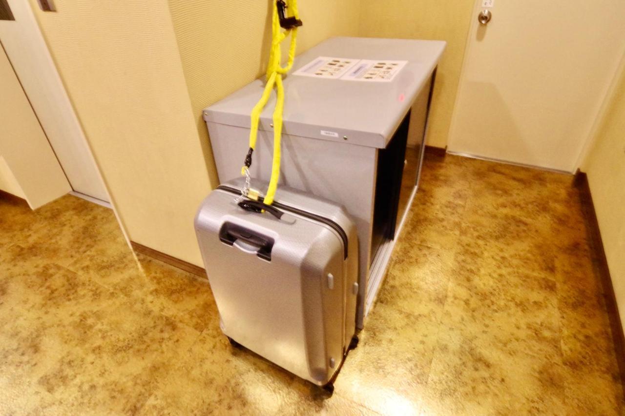 Nippombashi Art Hotel 602 Osaka Bagian luar foto